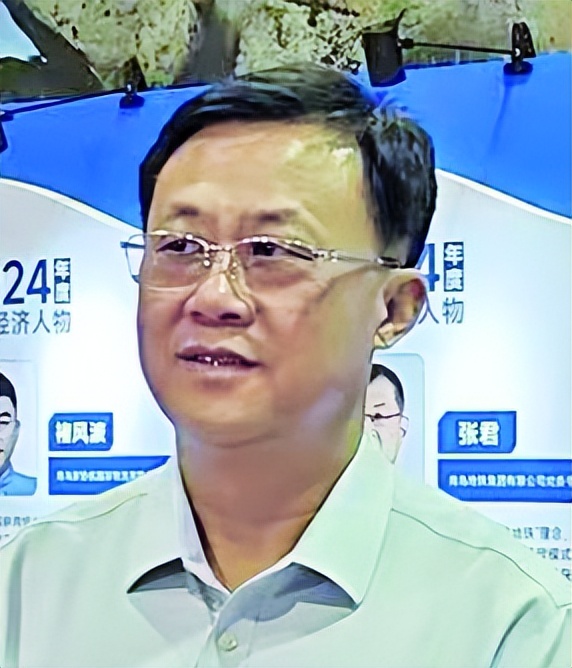 3-青島能源集團黨委書記、董事長 徐冰.jpg